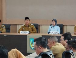 Bupati Warsubi Bersama Baznas Santuni 1.000 Anak Yatim dan Kick Off ‘Jombang Berinfaq