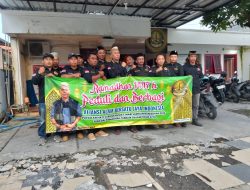 DPP ABJI Bagikan Takjil Gratis di Alun-Alun Lamongan