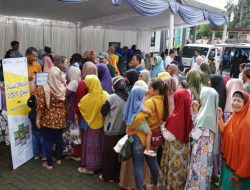 Pasar Murah Damarwulan Diserbu Warga, Mbak Cicha Salurkan 200 Paket Bantuan untuk Lansia dan Keluarga Kurang Mampu