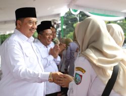 Awali Tugas Pasca Lebaran, Bupati Warsubi Pimpin Apel Kerja dan Halal Bihalal ASN Pemkab Jombang