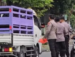 Mobil Senyum Polsek Gurah Tebar Berkah, Polisi dan Desa Gayam Kompak Berbagi untuk Warga