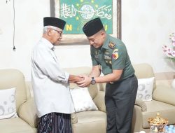 Dandim 0809/Kediri dan Ketua Persit KCK Cabang XXV Silaturahmi ke KH Anwar Iskandar, Perkuat Sinergi TNI–Ulama