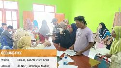Ratusan Warga Desa Sumberejo Madiun Terima Bansos Beras 20 Kg dan Minyak Goreng dari Kemensos