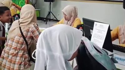Bangun Kepercayaan Masyarakat, SMPN 2 Pare Kedepankan Transparansi dalam SPMB 2026