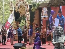 Ritual Manusuk Sima Warnai Hari Jadi Kota Kediri ke-1147, 1.407 Anak Yatim Terima BLT Rp600 Ribu