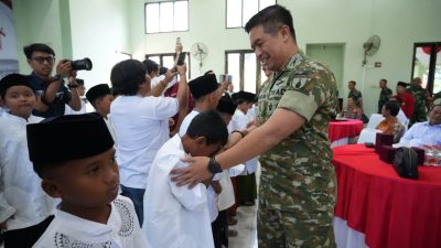 Kodim 0809/Kediri Gelar Khitan Bahagia dan Pengobatan Gratis, 200 Warga Terlayani Semarak HUT ke-81 RI