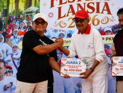 Ribuan Lansia Kediri Tetap Bugar, Festival Lansia Ditutup Meriah di SLG