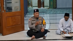 Rebu Wekasan di Masjid Al Huda, Mas Bhabin Padukan Nilai Keagamaan dengan Pesan Kamtibmas