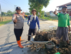 Tiga Pilar Sidomukti Plus Bersinergi, Normalisasi Bahu Jalan Perkuat Kebersamaan dan Pelayanan kepada Masyarakat