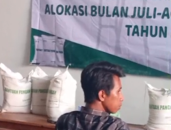 Klaim Data Pusat Cacat, Pemdes Blawi Lamongan Berani Potong Beras KPM