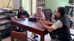 Diduga Jadi Tempat Karaoke dan Penjualan Miras, Warung di Sambiresik Dipanggil Satpol PP